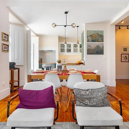 Apartment Design Flat, Luxury, 7 People, Pool & Garden Lisbon