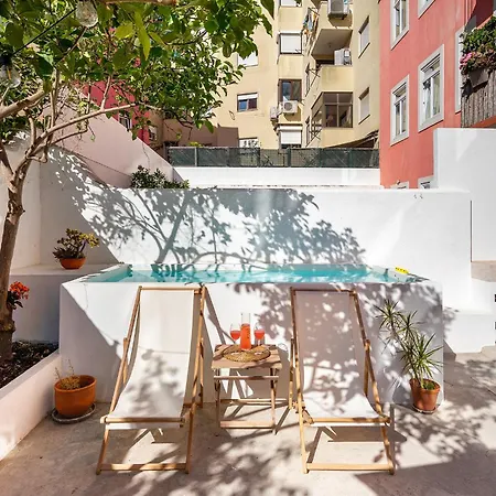 Design Flat, Luxury, 7 People, Pool & Garden * Lisbon
