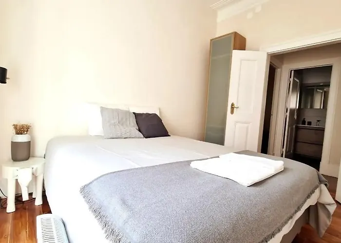 Apartment Design Flat, Luxury, 7 People, Pool Garden