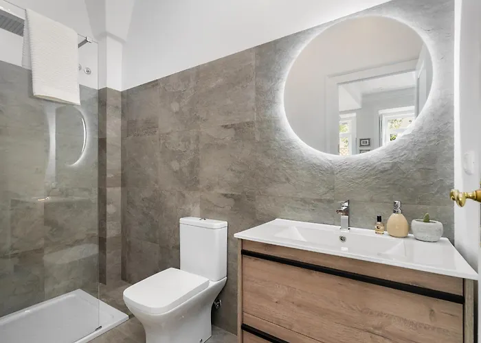 Design Flat, Luxury, 7 People, Pool Garden Apartment Lisbon