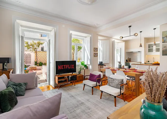 Apartment Design Flat, Luxury, 7 People, Pool Garden Lisbon