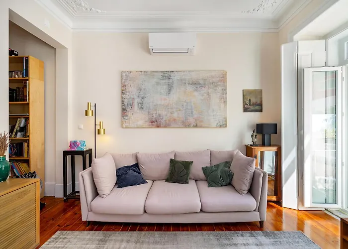 Design Flat, Luxury, 7 People, Pool Garden Apartment Lisbon